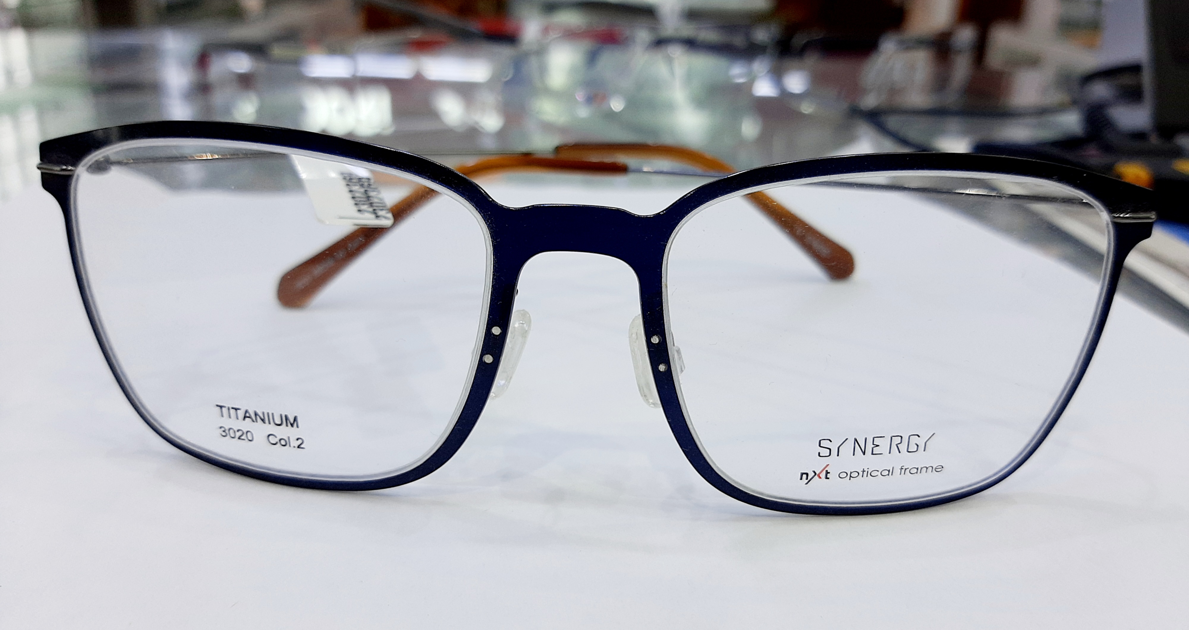 SYNERGY 3020 53-18 142 COL.2 view 3