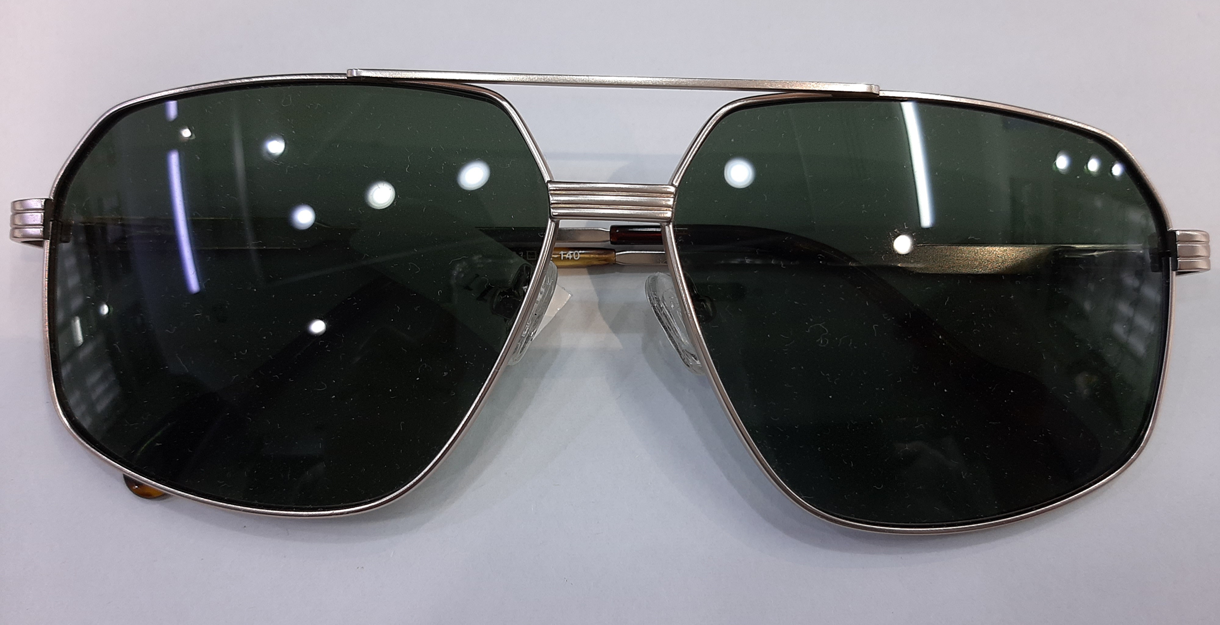 ER8201 C1 61-12 140 view 3